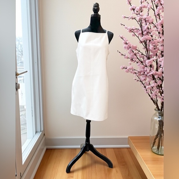 MICHAEL MICHAEL KORS
Women's Square-Neck Mini Dress NWT Size 10 - Picture 8 of 8